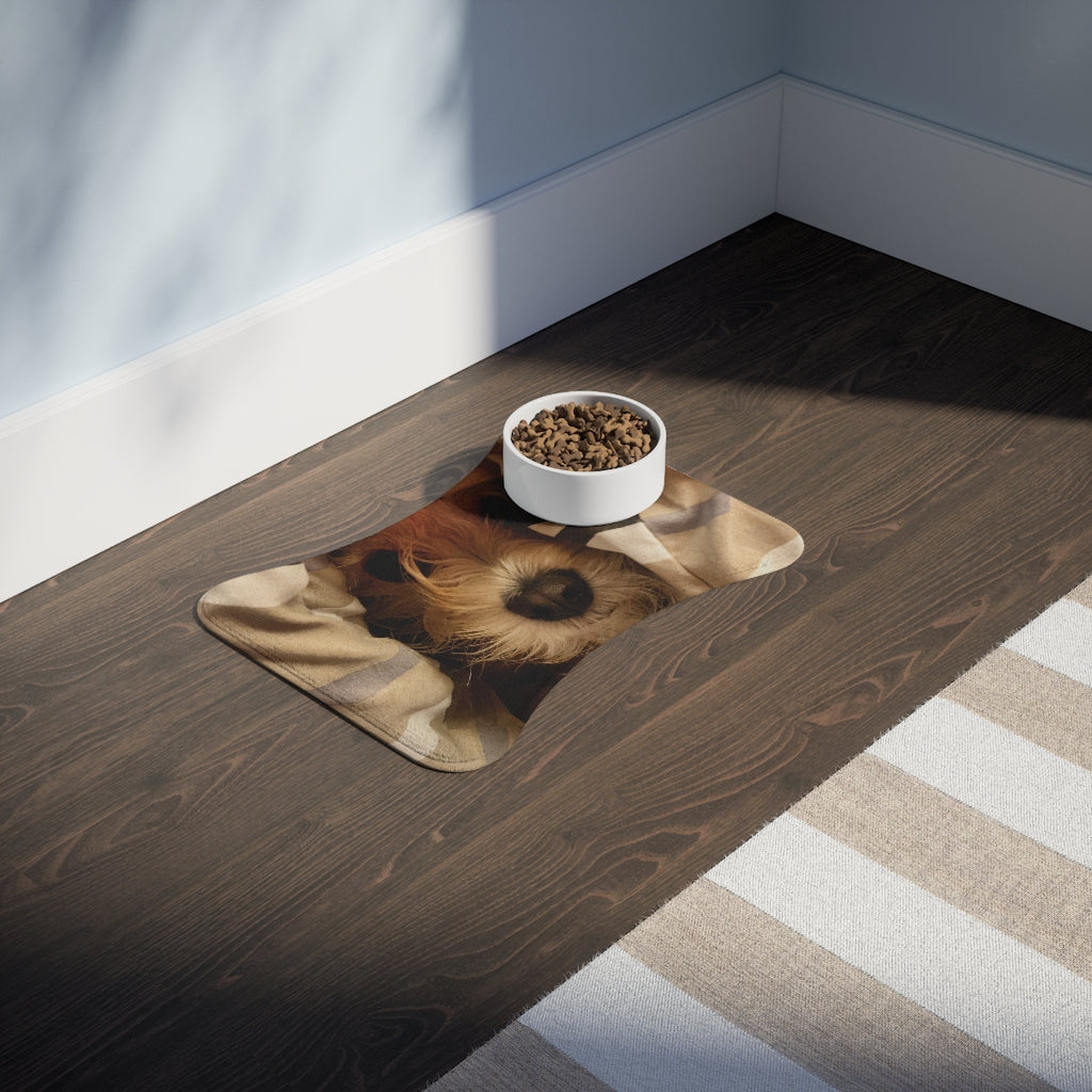 Carol Riddick Peek-a-Boo Pet Feeding Mat