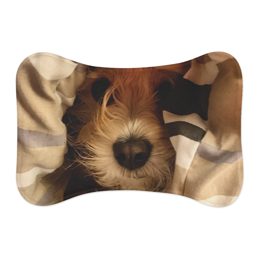 Carol Riddick Peek-a-Boo Pet Feeding Mat